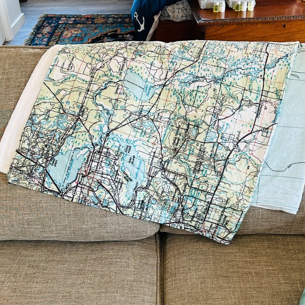 NEW without TAGS Plush Florida print fleece blanket